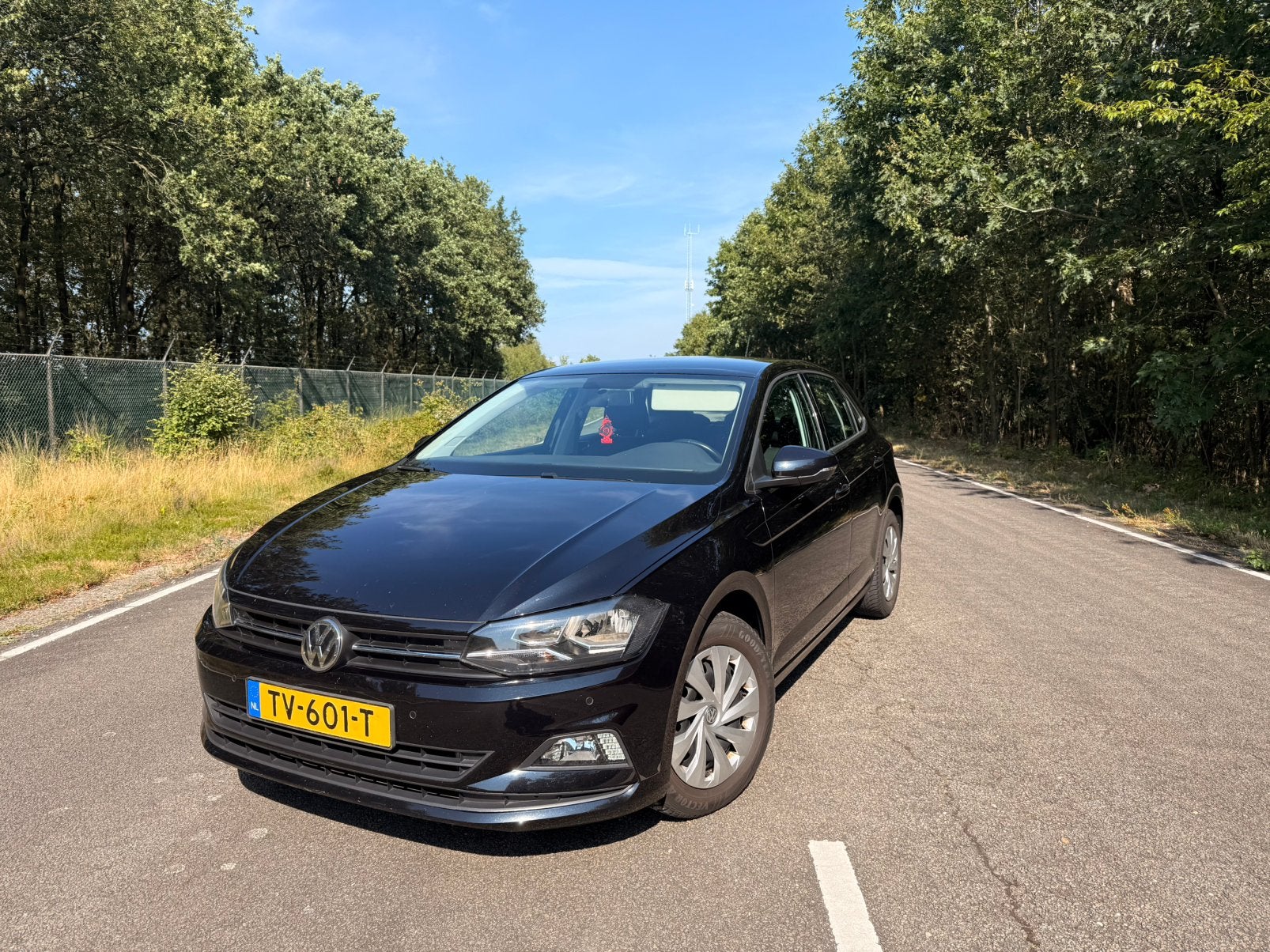 Volkswagen Polo 1.0 TSI Comfortline 2018, Voorwielaandrijving, Stof, 40 €/maand, Zwart