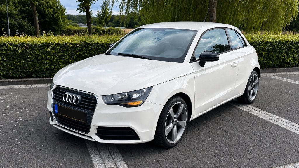 Audi A1 1.2 TFSI 86PK Navi Cruise Airco All-Season, Voorwielaandrijving, Stof, 4 cilinders, 4 stoelen