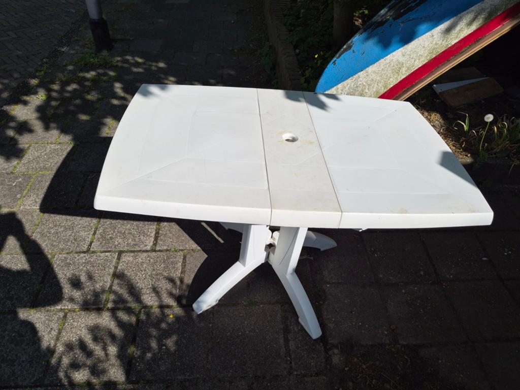 Opvouwbare campingtafel met parasolgat - 110x74cm, Ophalen, Campingtafel