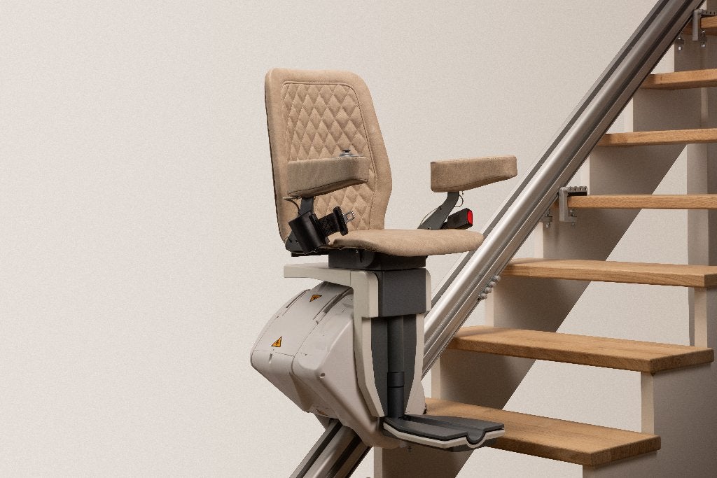 UP Traplift - onze liften binnen 5 dagen bij u in huis!, Diversen, Trapliften, Ophalen, Nieuw, Recht