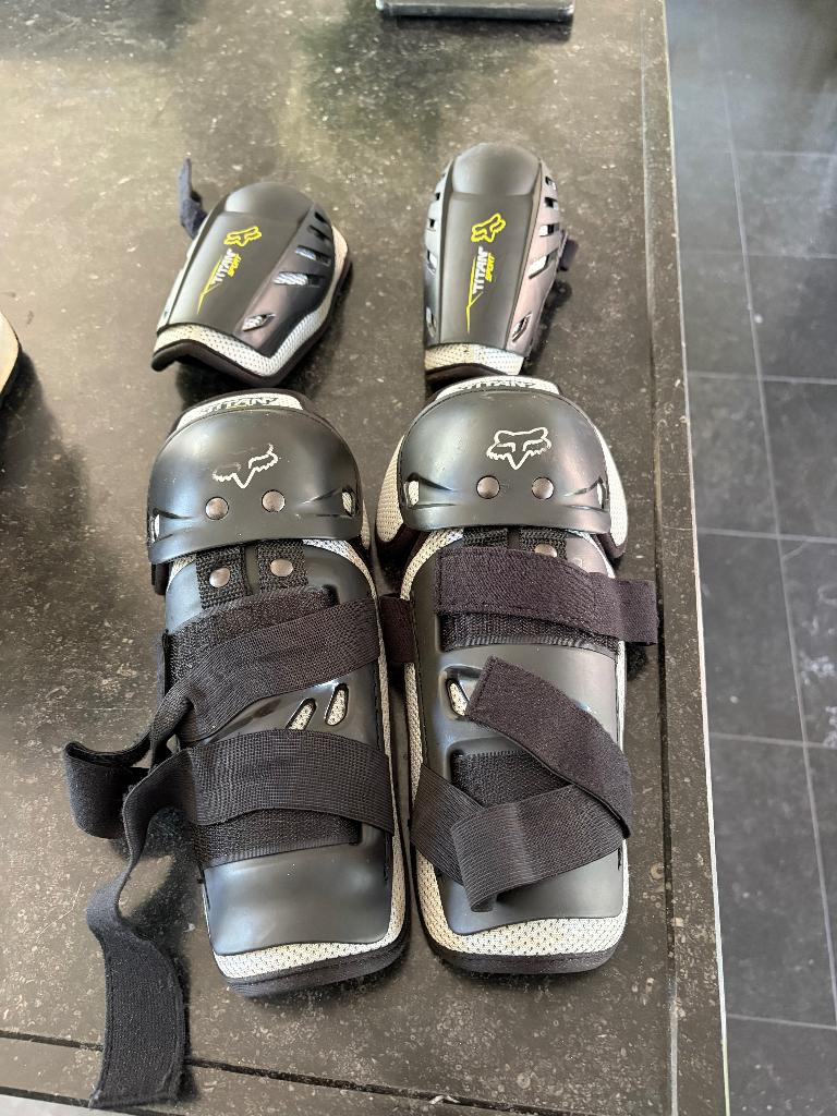 Fox Titan Sport Knie- en scheenbeschermers, Ophalen of Verzenden, Nieuw zonder kaartje, Overige typen