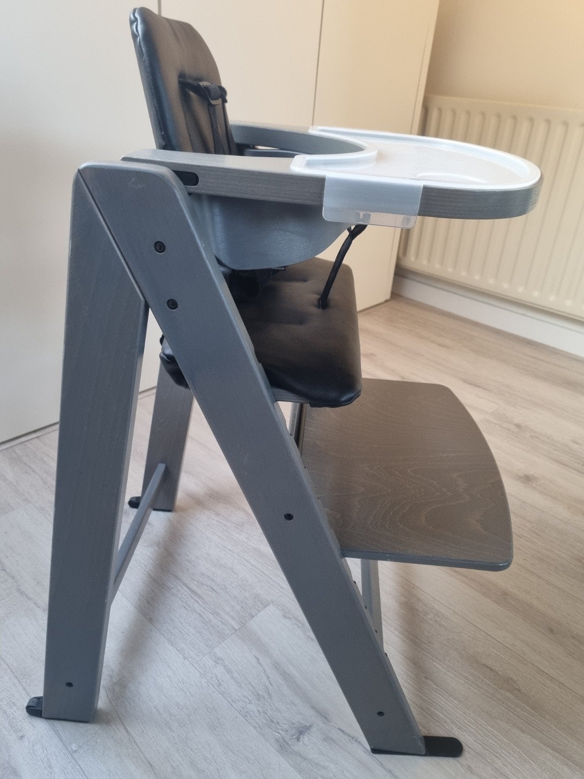 Kidsmill Up kinderstoel met eetblad en kussens, Kinderen en Baby's, Kinderstoelen, Ophalen, Gebruikt, Meegroeistoel, Gordel(s)
