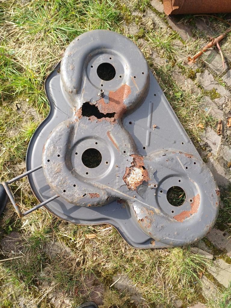 Husqvarna rider maaidek opknapper 75 euro, Tuin en Terras, Grasmaaiers, Ophalen of Verzenden, Gebruikt, 50 cm of meer