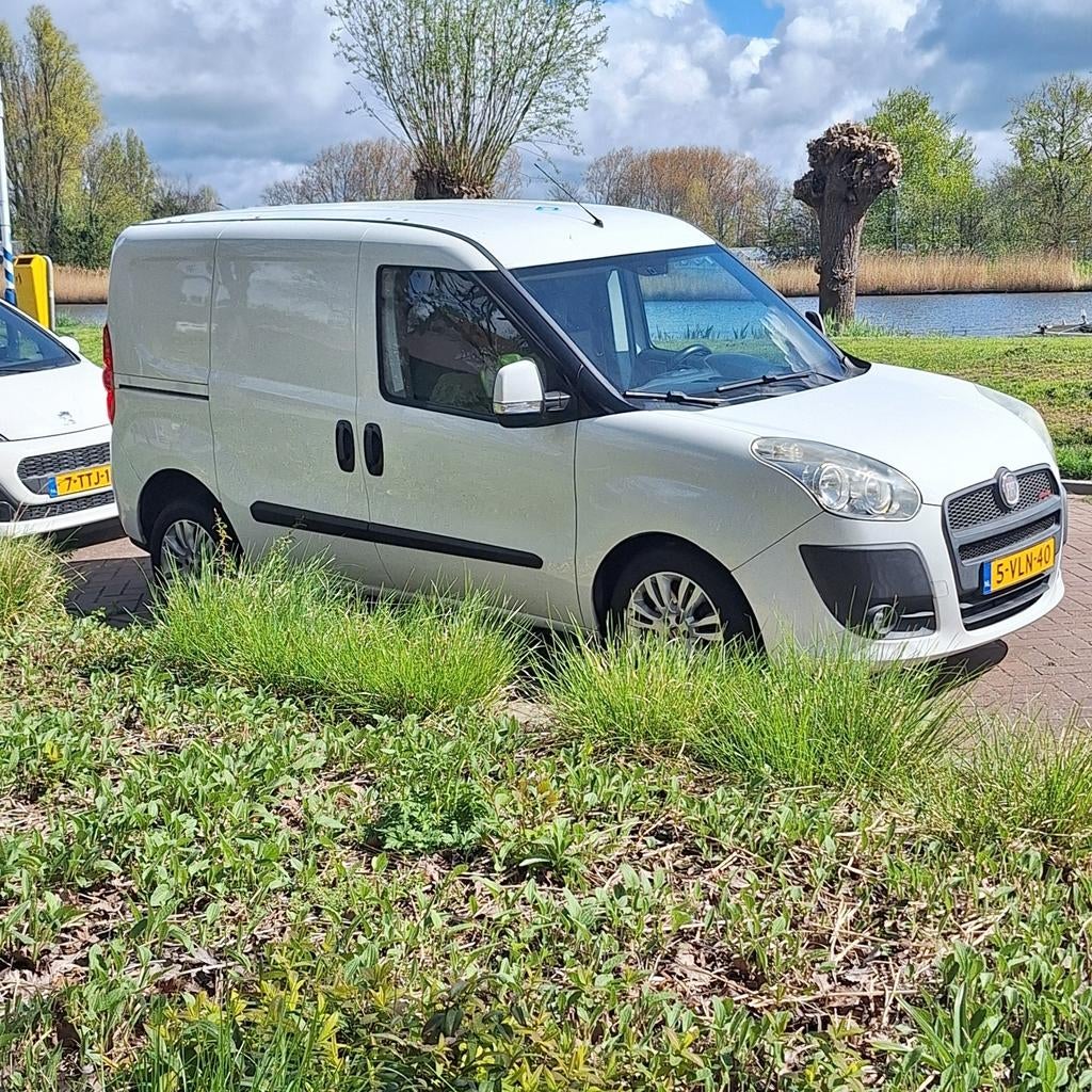 Fiat Doblo C 2.0 2011, Voorwielaandrijving, Euro 5, 1956 cc, Zwart