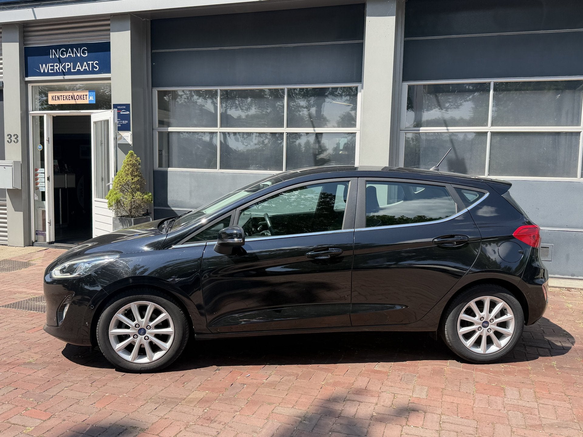 Ford Fiesta 1.0 EcoBoost Titanium 4-2018 • 74 kW / 101 PK, Gebruikt, Euro 6, Origineel Nederlands, Bedrijf