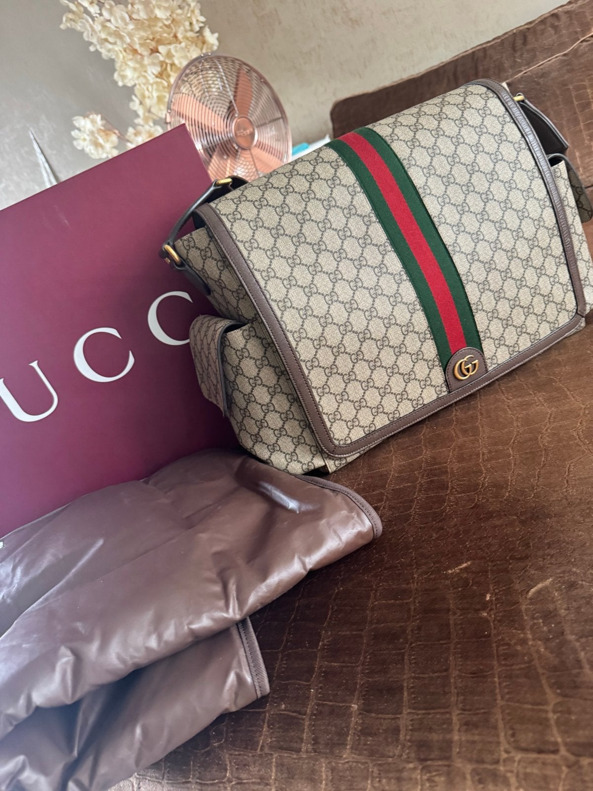 Gucci luiertas zo goed als nieuw! Met bon en alle toebehoren, Verzorgingstas, Gucci, Zo goed als nieuw, Meerkleurig
