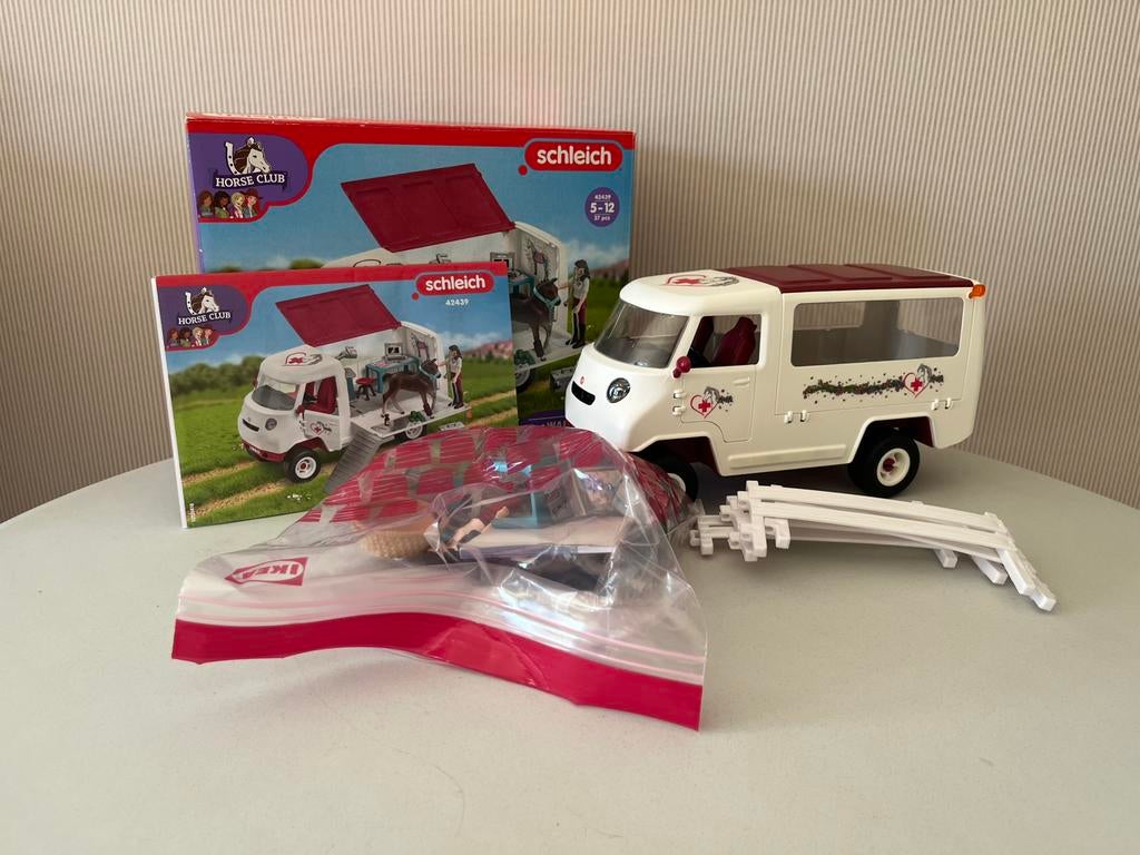 Schleich ambulance met extra 42439, Verzamelen, Speelgoed, Ophalen of Verzenden, Zo goed als nieuw