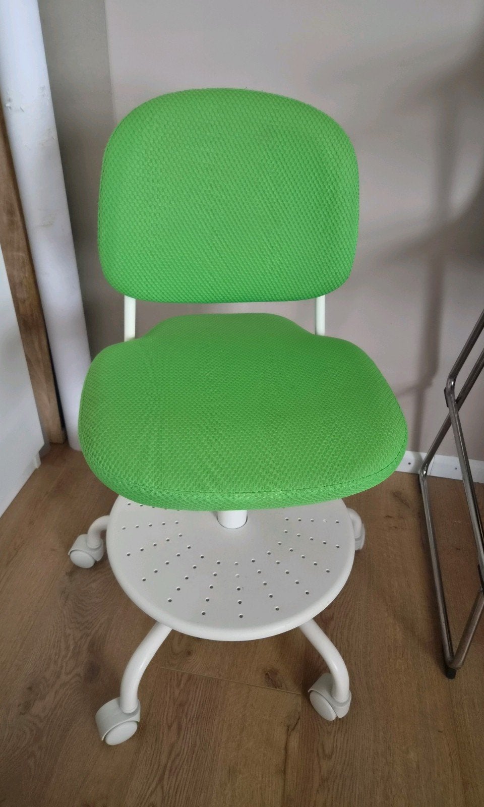 IKEA Vimund kinderbureaustoel Groen, Huis en Inrichting, Ophalen, Zo goed als nieuw, Groen, Bureaustoel