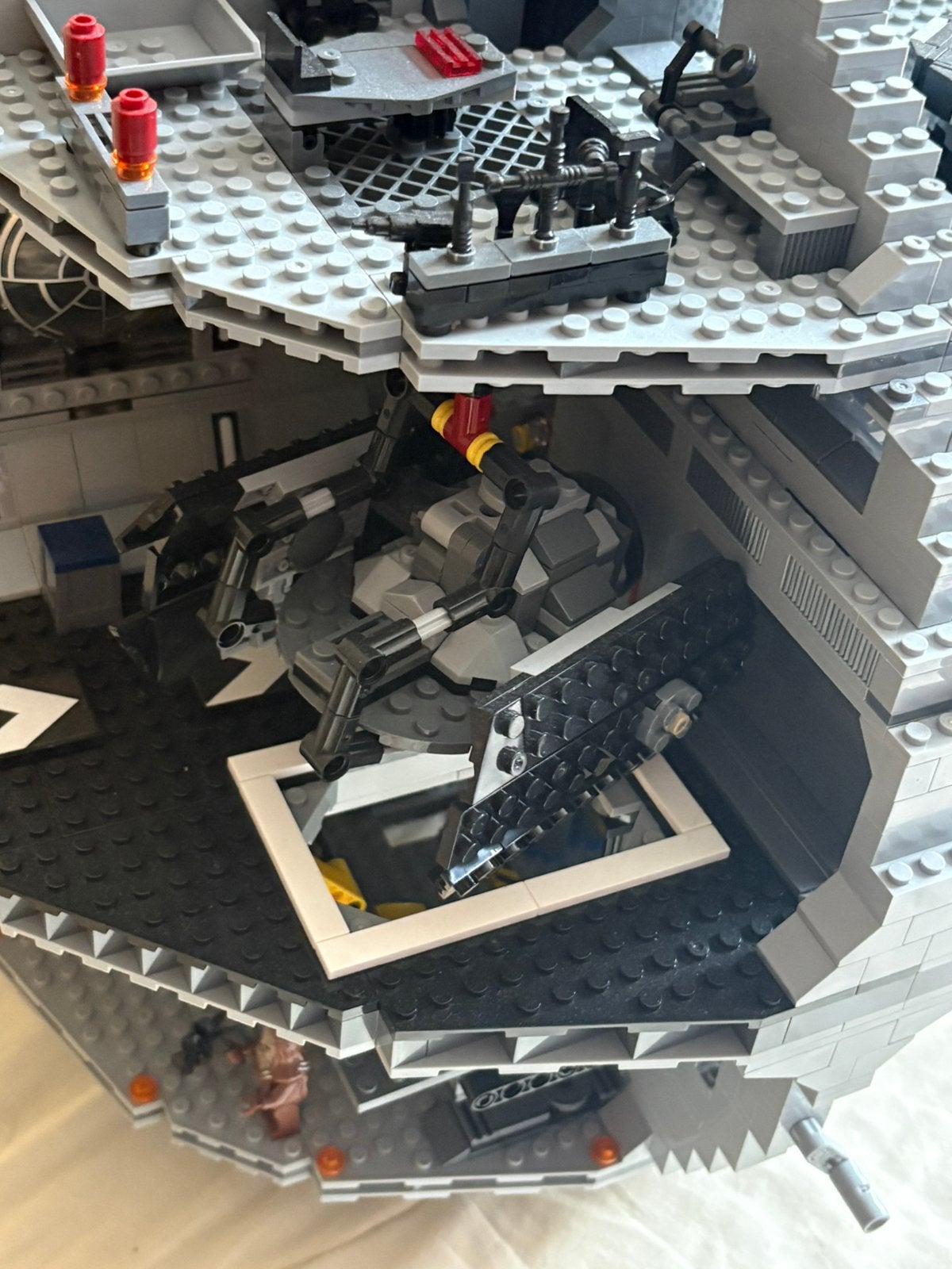 Foto 2 van Star wars death star (moc als  75159) grijp je kans