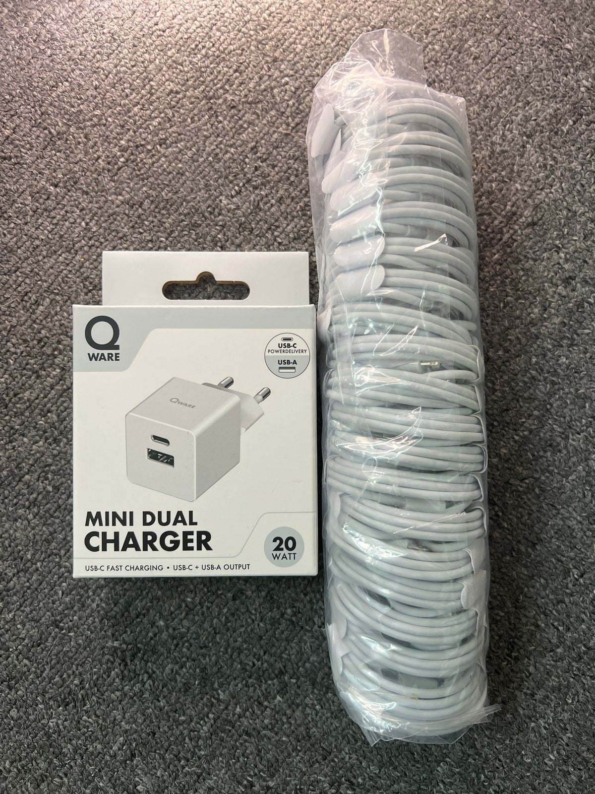 Qware 20W Snellader + 20x Lightning Kabel Nieuw, Lightning, Nieuw, Ophalen of Verzenden, Snellader