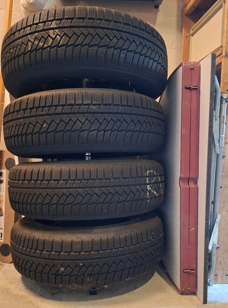Winterbanden Peugeot 3008 e.a., Ophalen, Banden en Velgen, 17 inch, Winterbanden