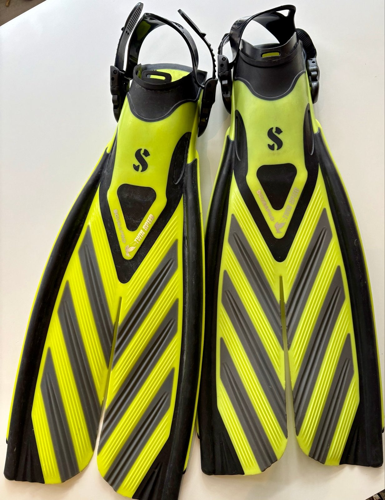 Scubapro Splitvinnen voor Duiken Maat S-M, Watersport en Boten, Ophalen of Verzenden, Zo goed als nieuw, Zwem- of Duikvliezen