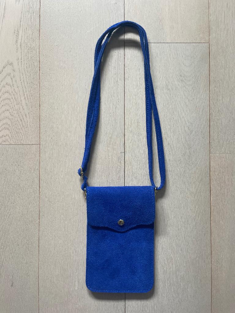 Mooi suède tasje van het merk Teatro in kobalt blauw, Ophalen of Verzenden, Zo goed als nieuw, Blauw, Schoudertasje