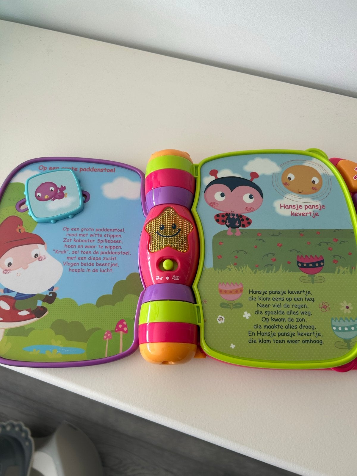 Vtech Magisch Liedjesboek - Interactief Speelgoed, Kinderen en Baby's, Ophalen, Zo goed als nieuw, Overige typen, Met licht