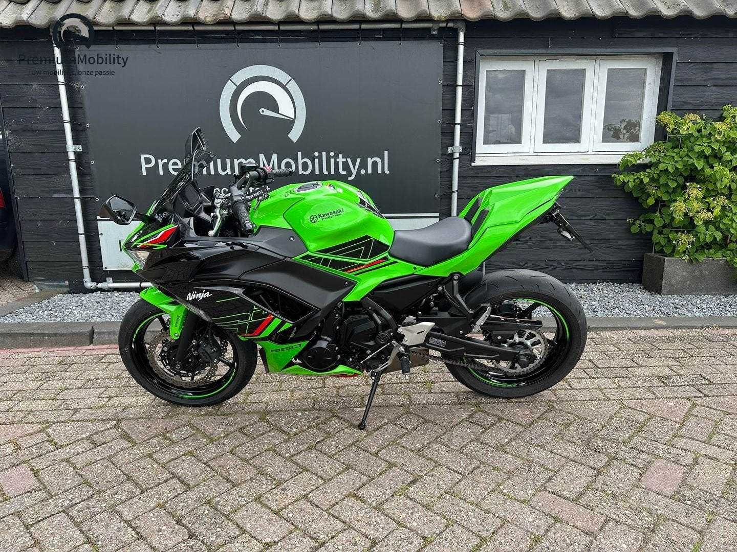KAWASAKI NINJA 650 ABS (BJ 2024 / 11236 KM), Motoren, 2 cilinders, Bedrijf, Onbekend, KAWASAKI