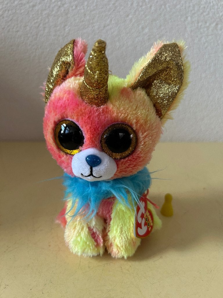 Ty Beanie Boos Yips – Kleurrijke Eenhoorn Chihuahua (15cm), Zo goed als nieuw, Meerkleurig, Wasbaar, Klein (minder dan 20 cm)