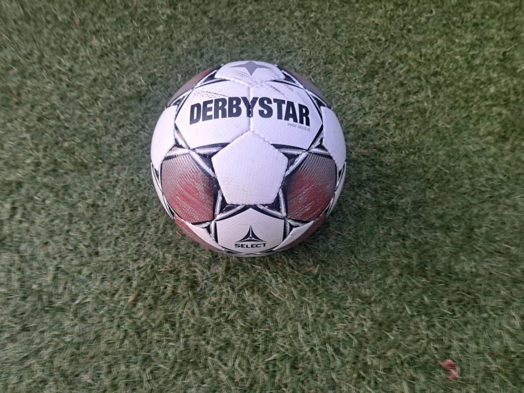 Derbystar profgold 3, Sport en Fitness, Maat XS of kleiner, Ophalen of Verzenden, Bal