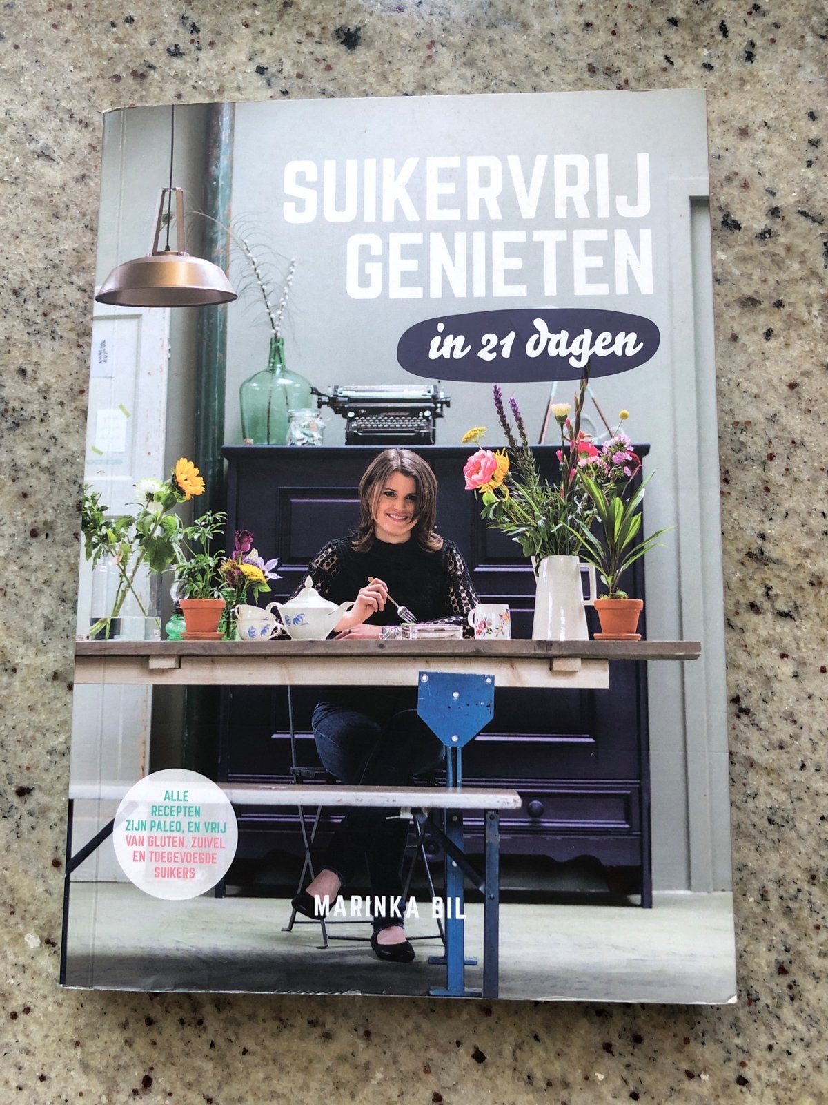 Suikervrij Genieten in 21 Dagen - Marinka Bil, Ophalen, Voorgerechten en Soepen, Zo goed als nieuw, Gezond koken