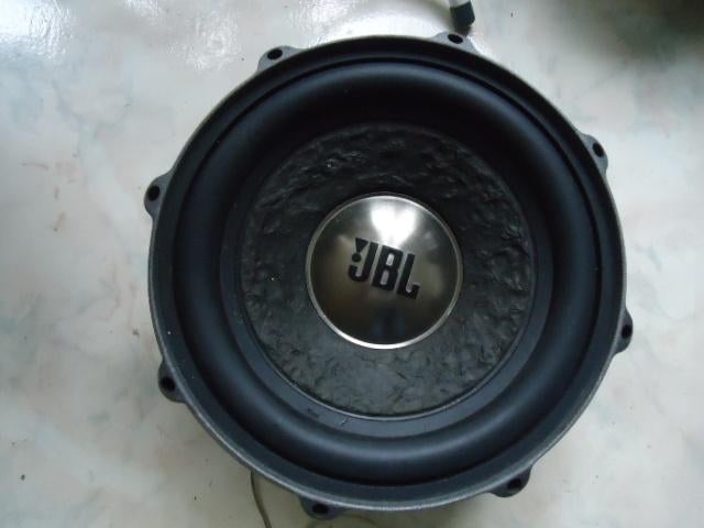 TE KOOP JBL SUBWOOFER P1222  MET 2 SPOEL, Ophalen, Zo goed als nieuw