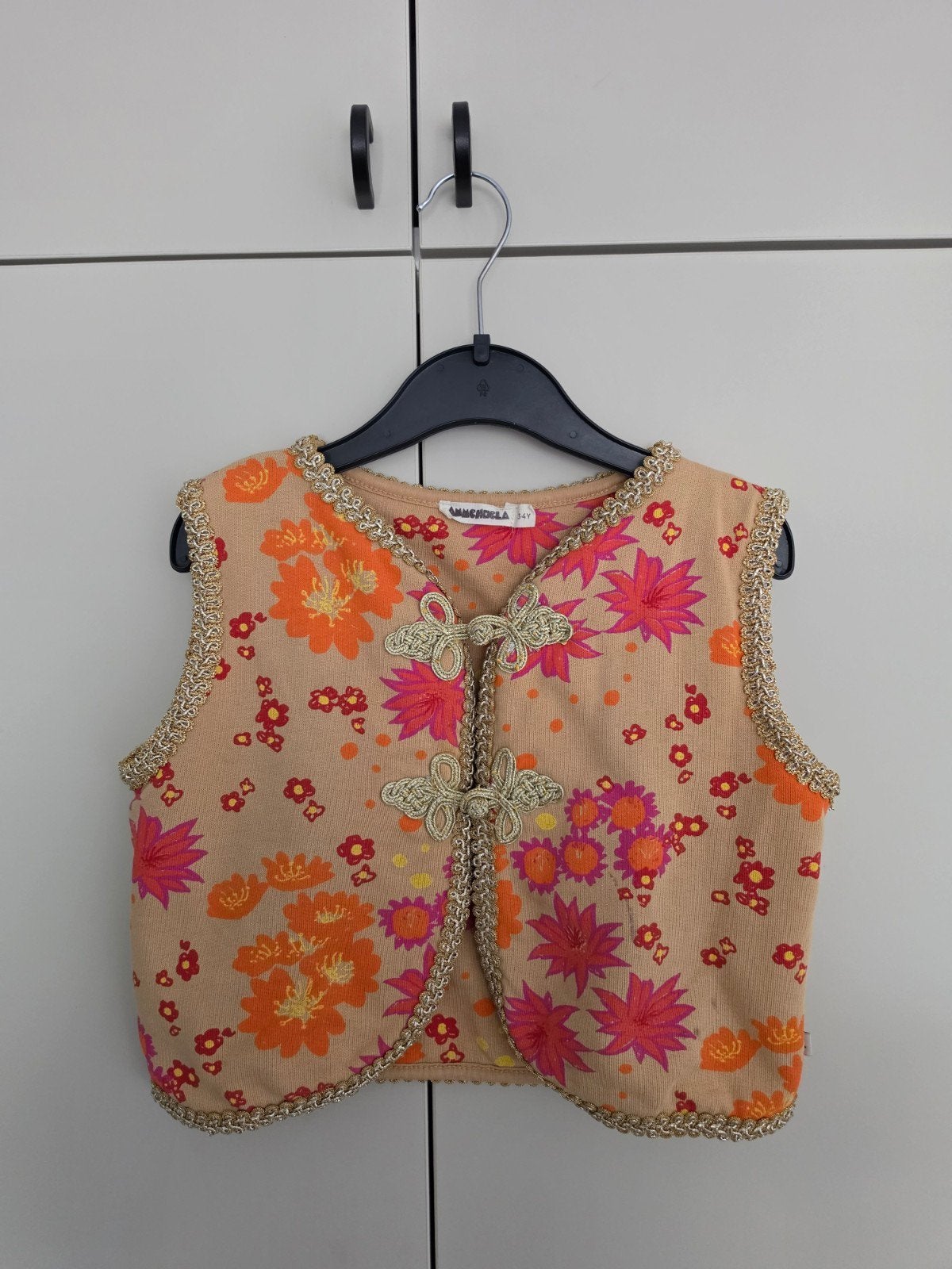 2 Ammehoela Kindergilets - Rood/Goud & Beige/Bloemen, Ophalen of Verzenden, Ammehoela