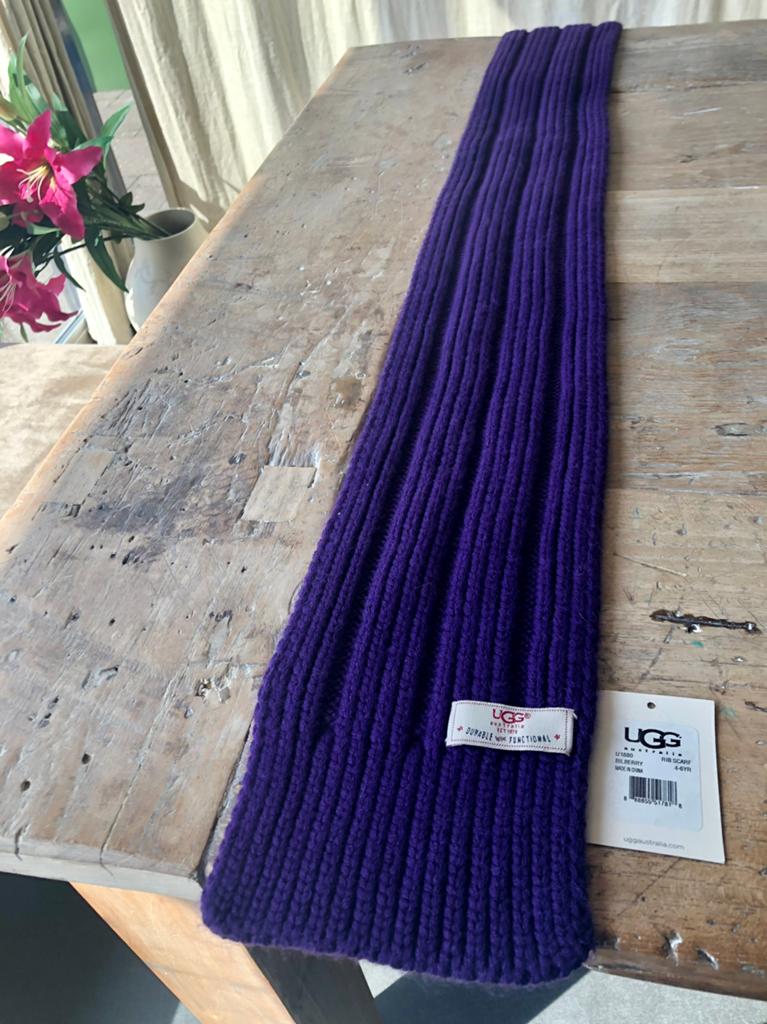 UGG UGGS Australia purple sjaal shawl, Jongen of Meisje, UGG Australia, Nieuw, Ophalen of Verzenden
