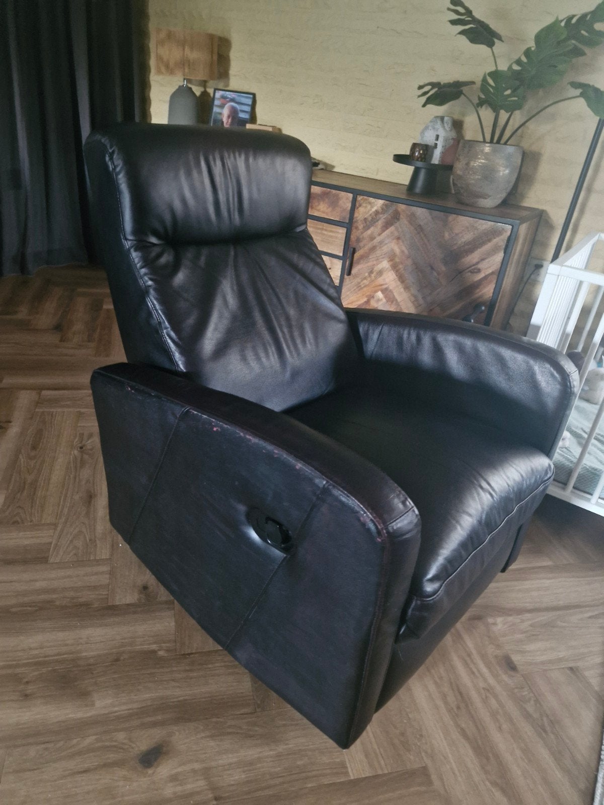GRATIS Zwarte relax fauteuil, Ophalen, Gebruikt, 75 tot 100 cm, 50 tot 75 cm