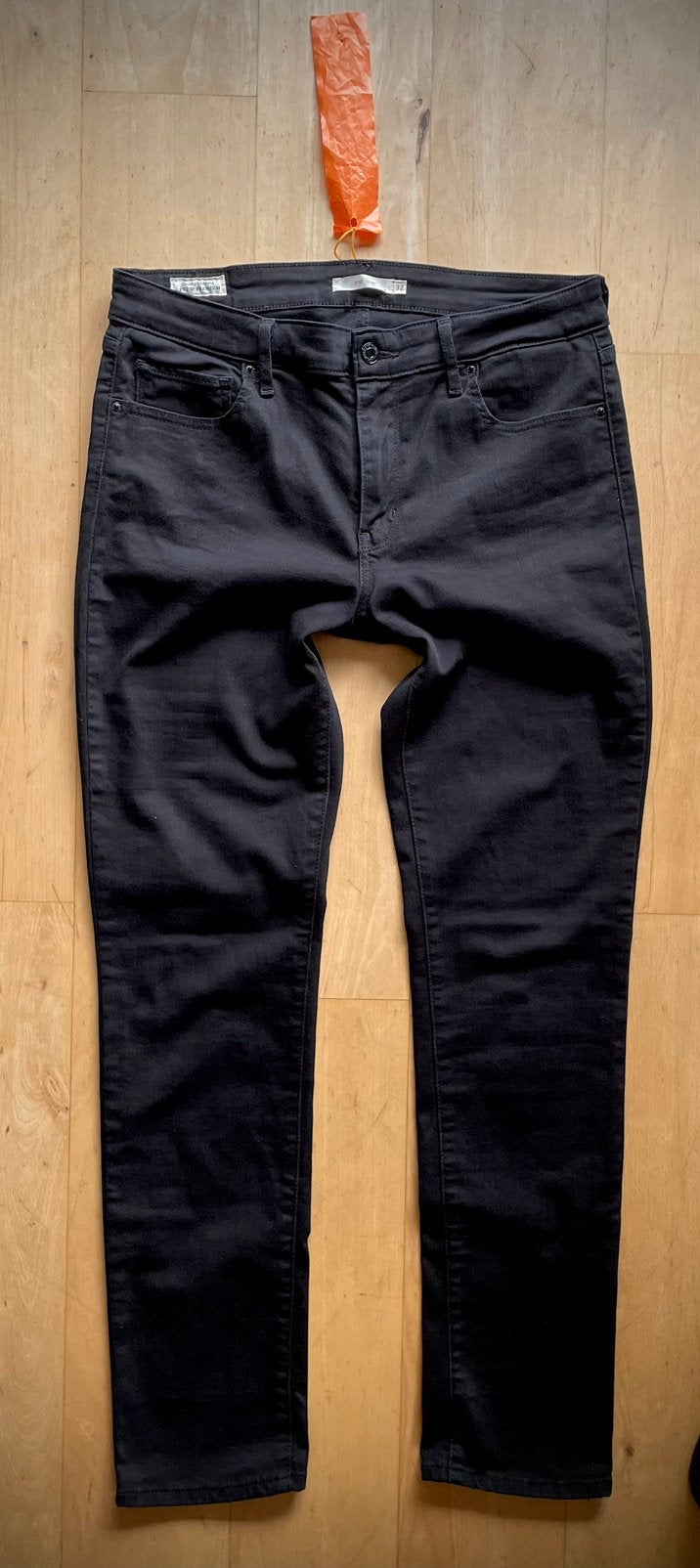 Levis 712 Slim Fit  jeans W32 L32 zwart, Zwart, Ophalen of Verzenden, Zo goed als nieuw, W30 - W32 (confectie 38/40)