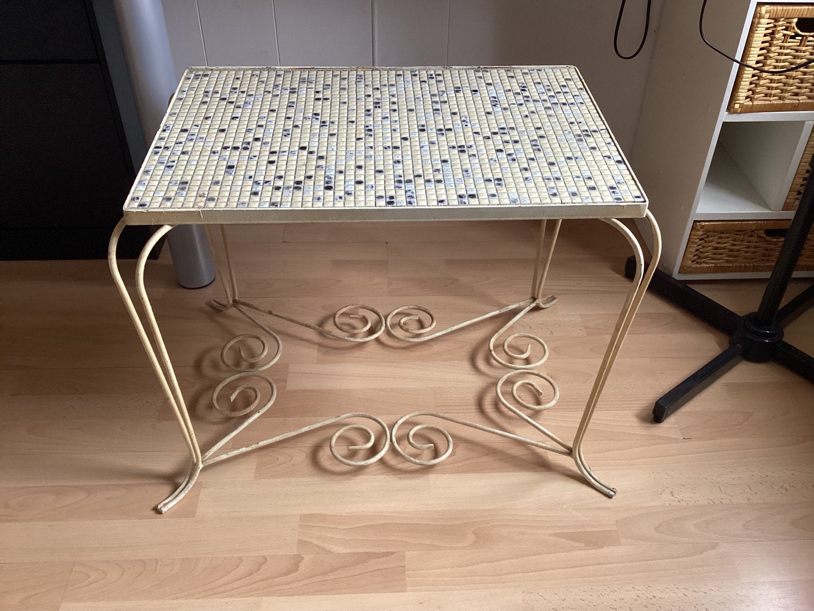 Smeedijzer tafeltje, Ophalen, Zo goed als nieuw, Rechthoekig, Minder dan 55 cm