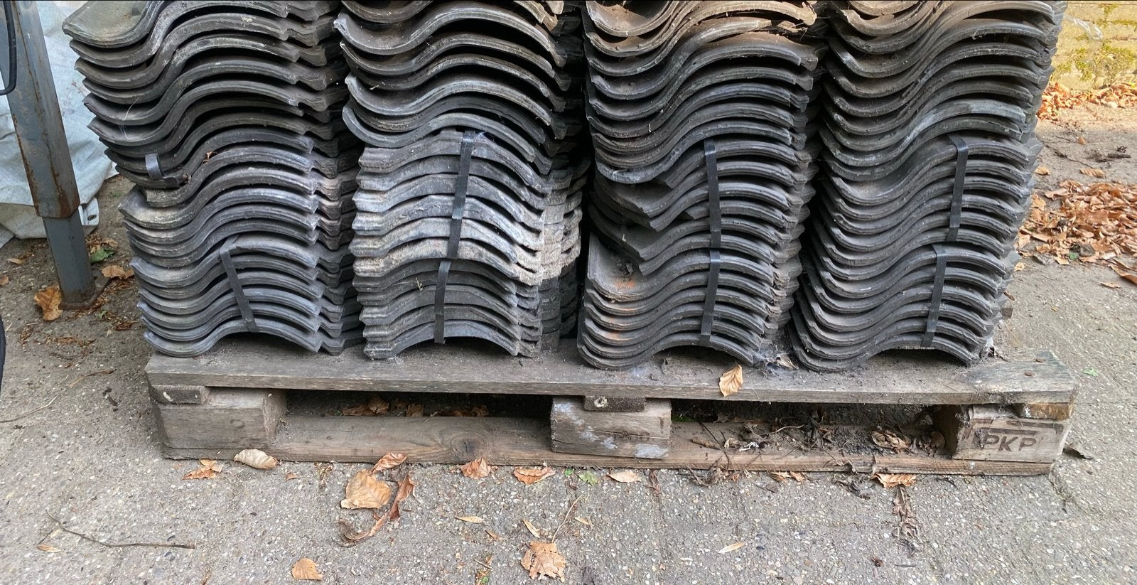 150 stuks OHV dakpannen, Made in Holland, Van Oordt  Alphen, Ophalen, Gebruikt, Steen of Klei, 15 m² of meer