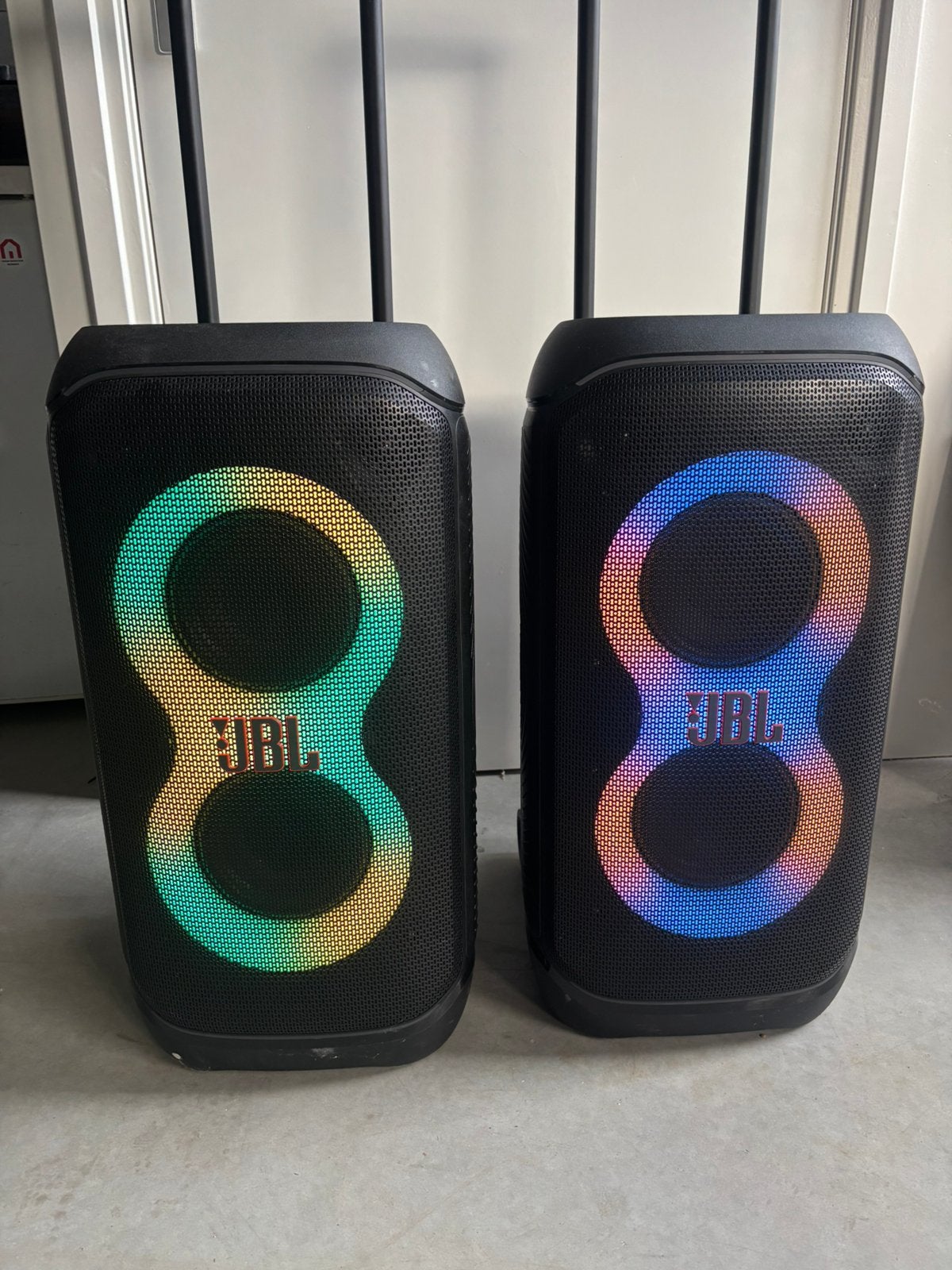 JBL Partyspeaker 320 ( set ), Ophalen, Zo goed als nieuw, Luidspreker(s)