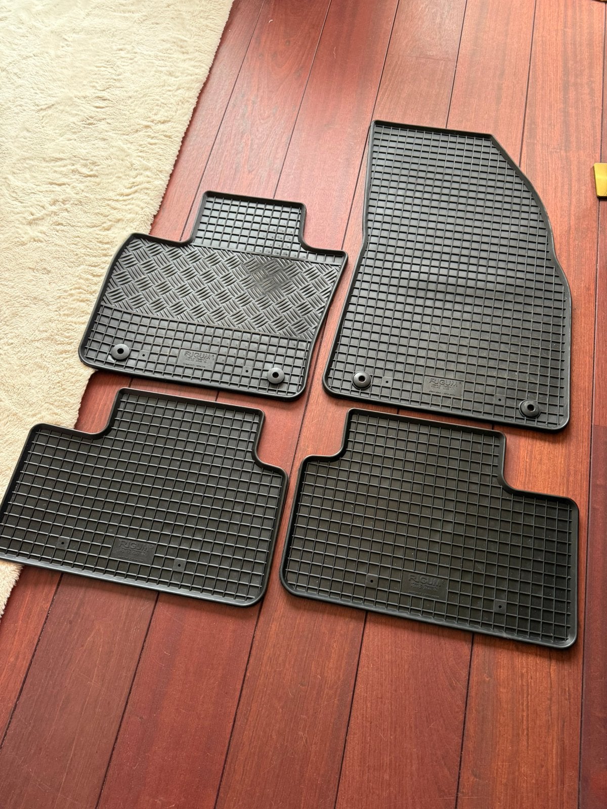 4 Volvo XC40 rubber matten, Ophalen, Nieuw