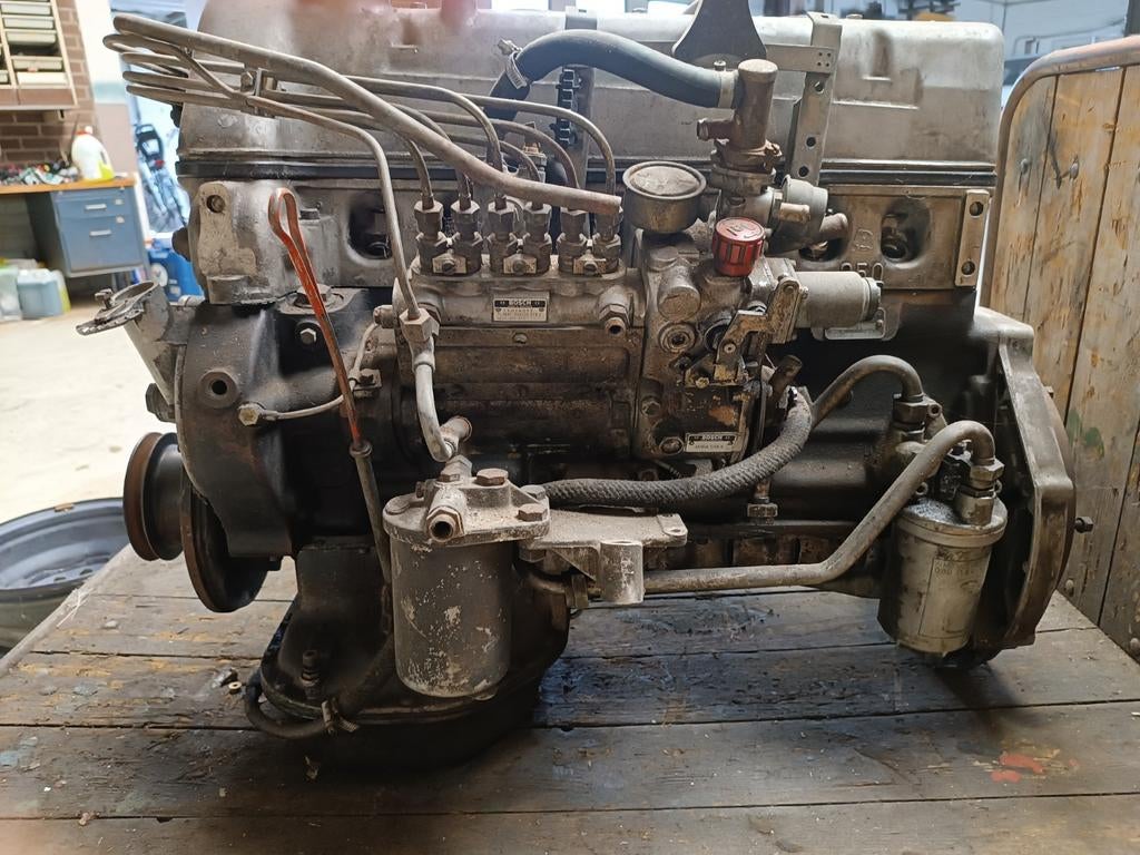 Mercedes W123 e 108 Motor - Defect voor onderdelen/reparatie, Ophalen, Gebruikt, Mercedes-Benz