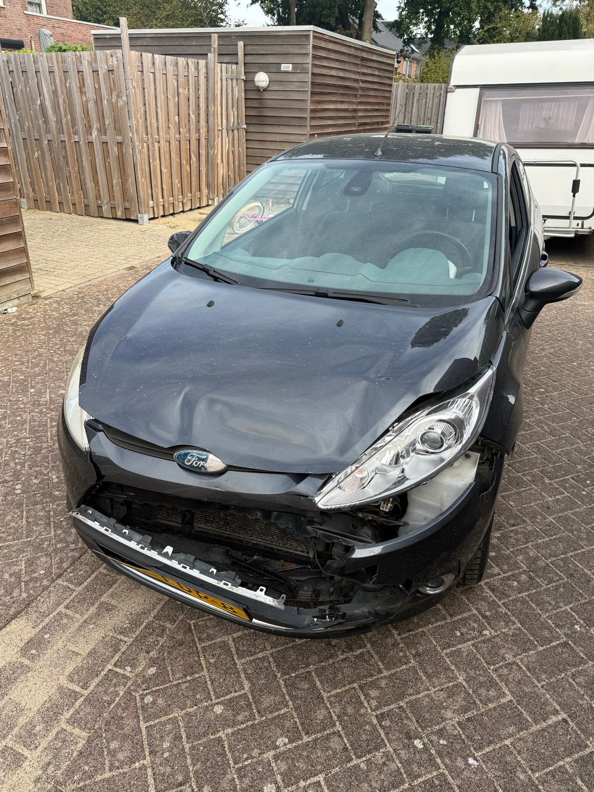 Ford Fiësta 1.25 60KW 3DR 2010 Grijs, Voorwielaandrijving, 600 kg, 4 cilinders, Origineel Nederlands
