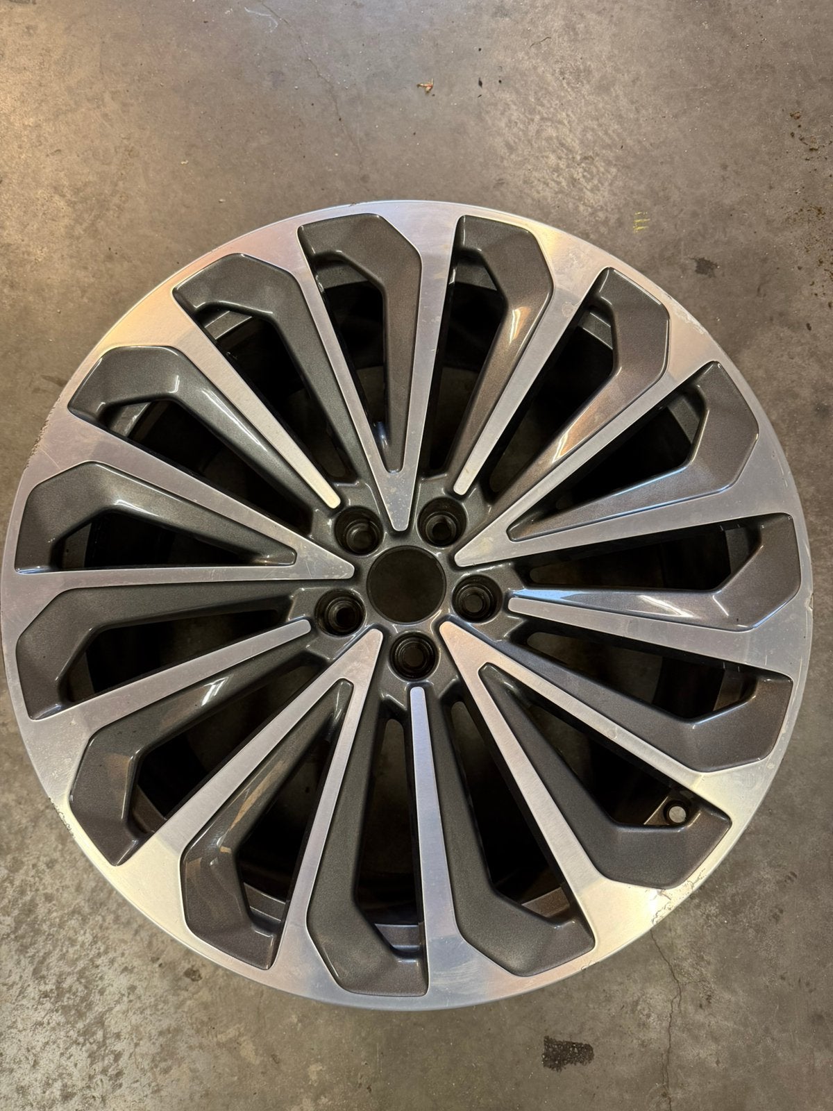 Audi e-tron velgen 21” - Passend op A6 met spacers, Auto-onderdelen, Ophalen, Gebruikt, Velg(en), 21 inch