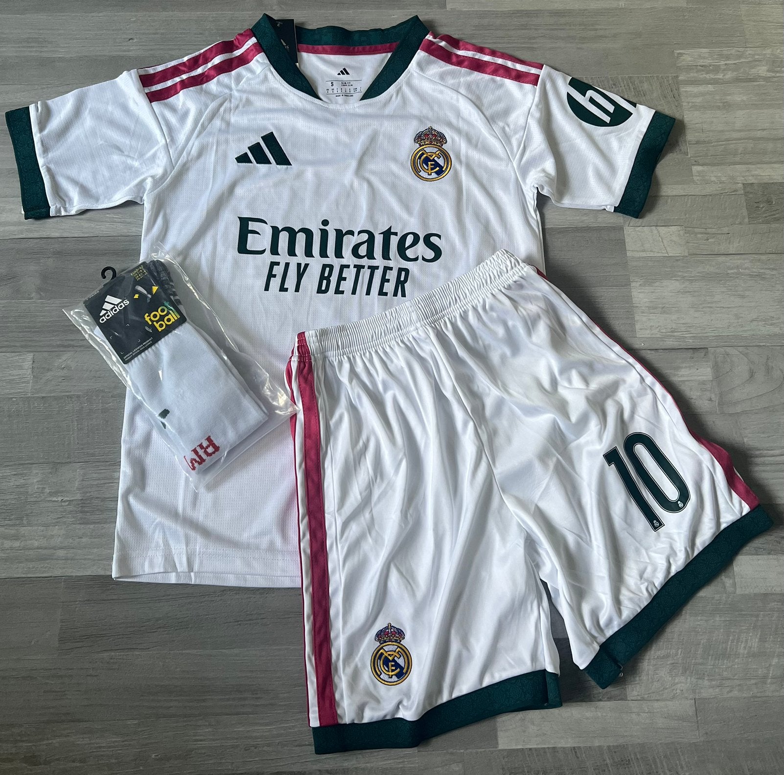 Real Madrid Mbappé 26/27 Set, Maat S, Ophalen of Verzenden, Zo goed als nieuw, Set