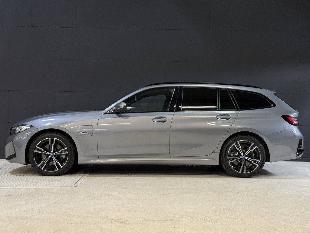 BMW 3 Serie Touring 330e | M-pakket | Facelift | Lederen spo, 1998 cc, Gebruikt, Euro 6, 4 cilinders