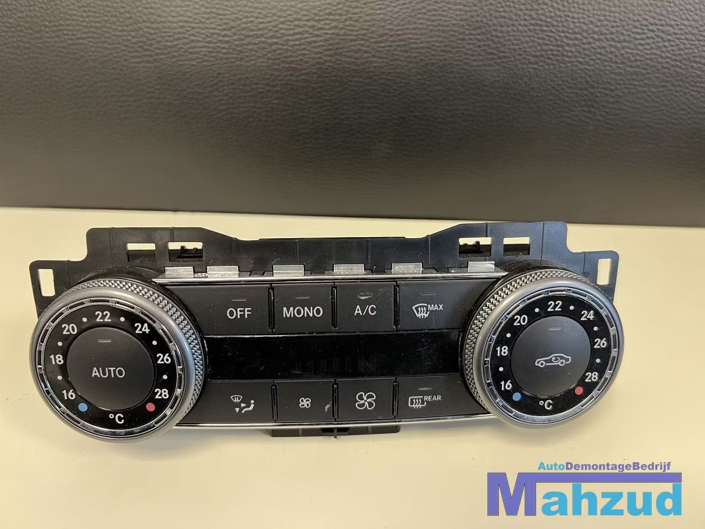 MERCEDES W204 C-KLASSE Kachel airco climate controle 2048309, Gebruikt, Mercedes-Benz AG, Mercedes-Benz, Ophalen of Verzenden