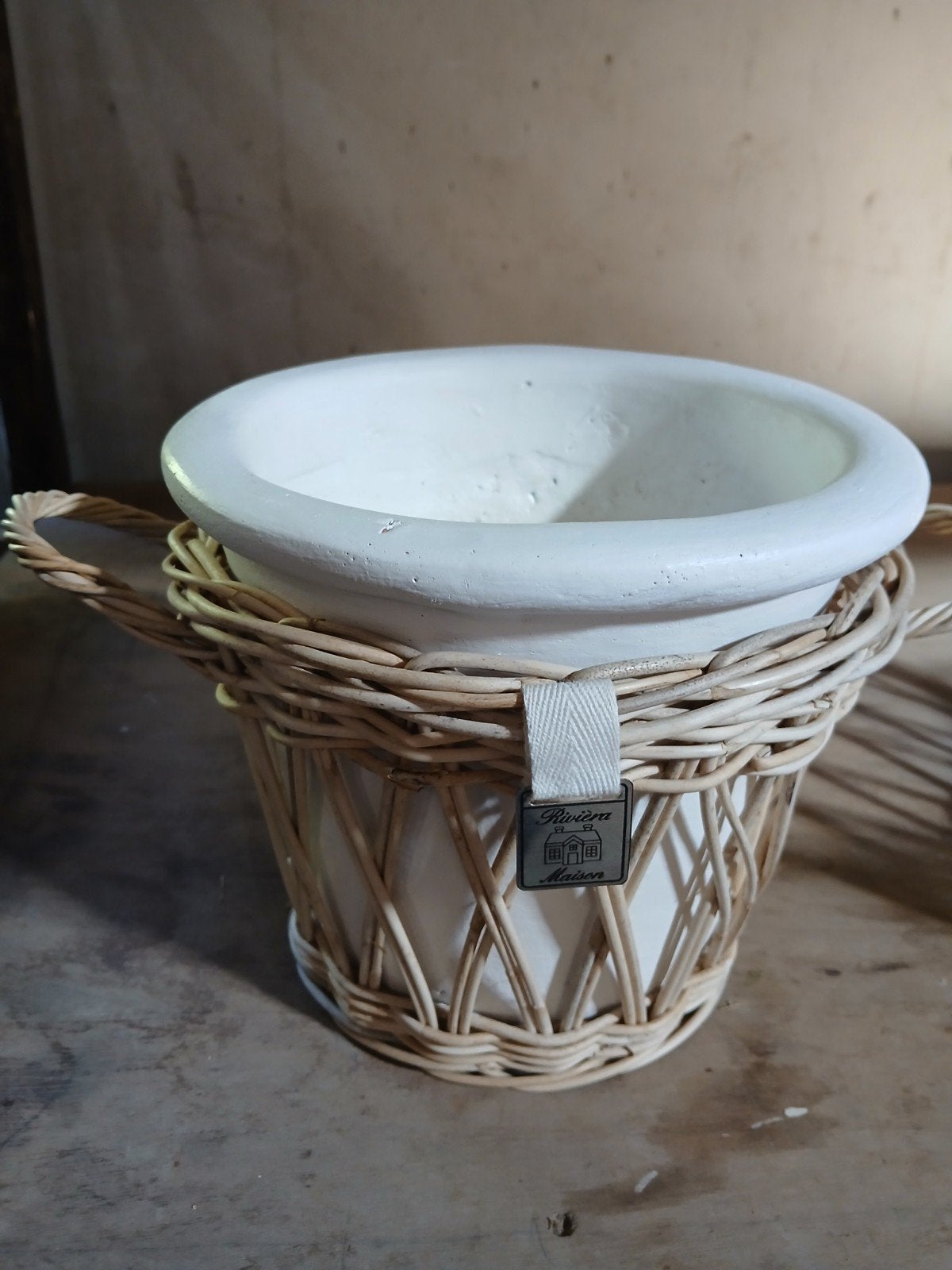 Riviera Maison bloempot met rieten mand  2 stuks samen 20 €, Gebruikt, Rond, Binnen, Ophalen of Verzenden