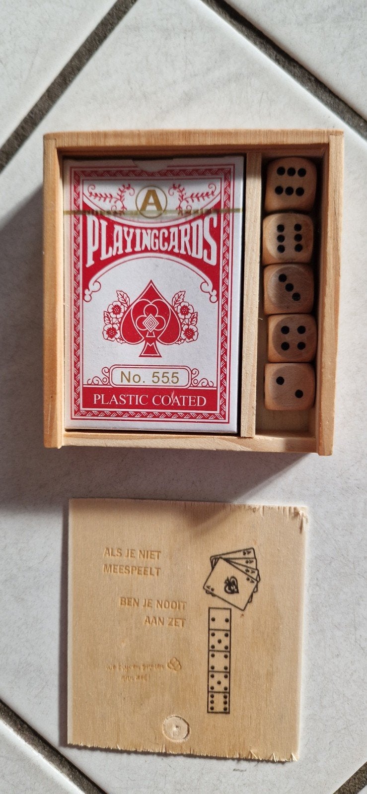 Houten doosje met speelkaarten en dobbelstenen, Een of twee spelers, Ophalen of Verzenden, Nieuw