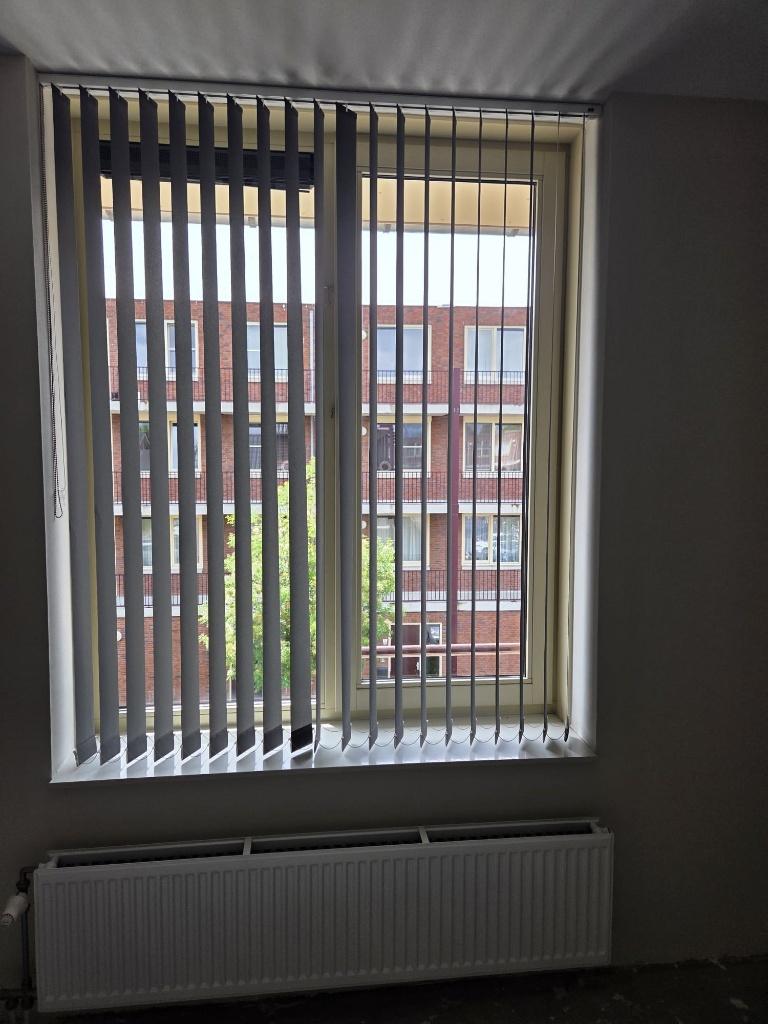Luxaflex verticale lamellen 198 cm breed 167 cm hoog, Ophalen, Strak modern, 150 tot 200 cm, Zo goed als nieuw