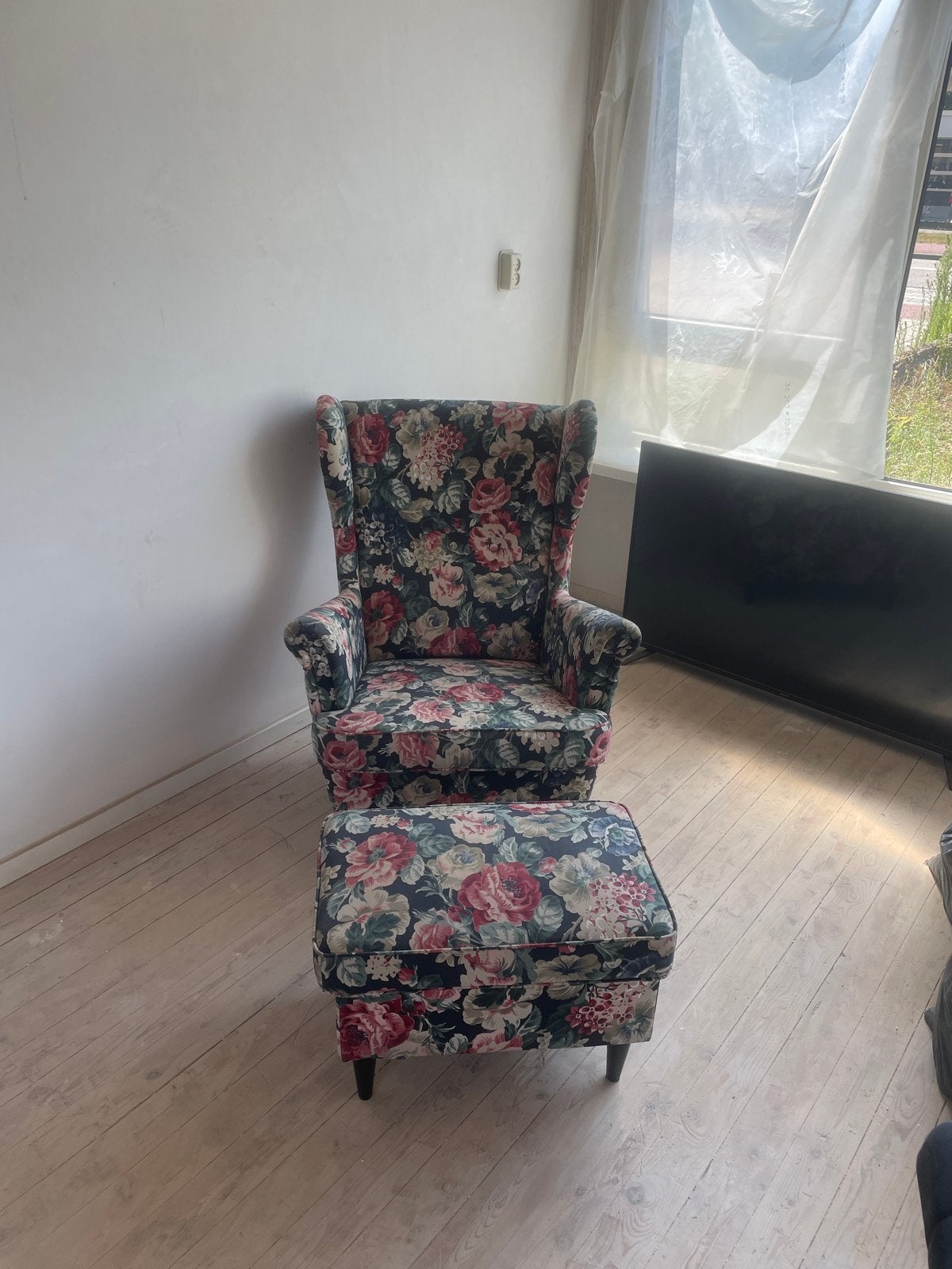 Bloemen fauteuil met voetenbank - Vintage stijl, Ophalen, Gebruikt, 75 tot 100 cm, Stof