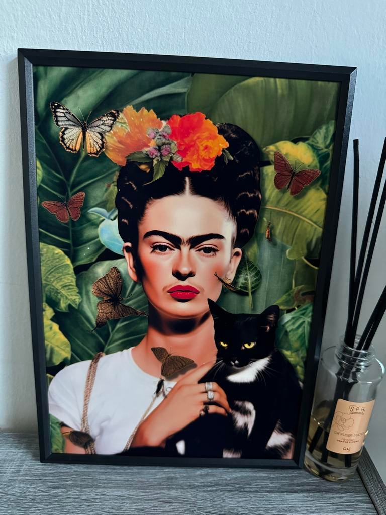 Frida Kahlo Poster Ingelijst 21x30cm, Ophalen of Verzenden, Zo goed als nieuw, Foto of Poster