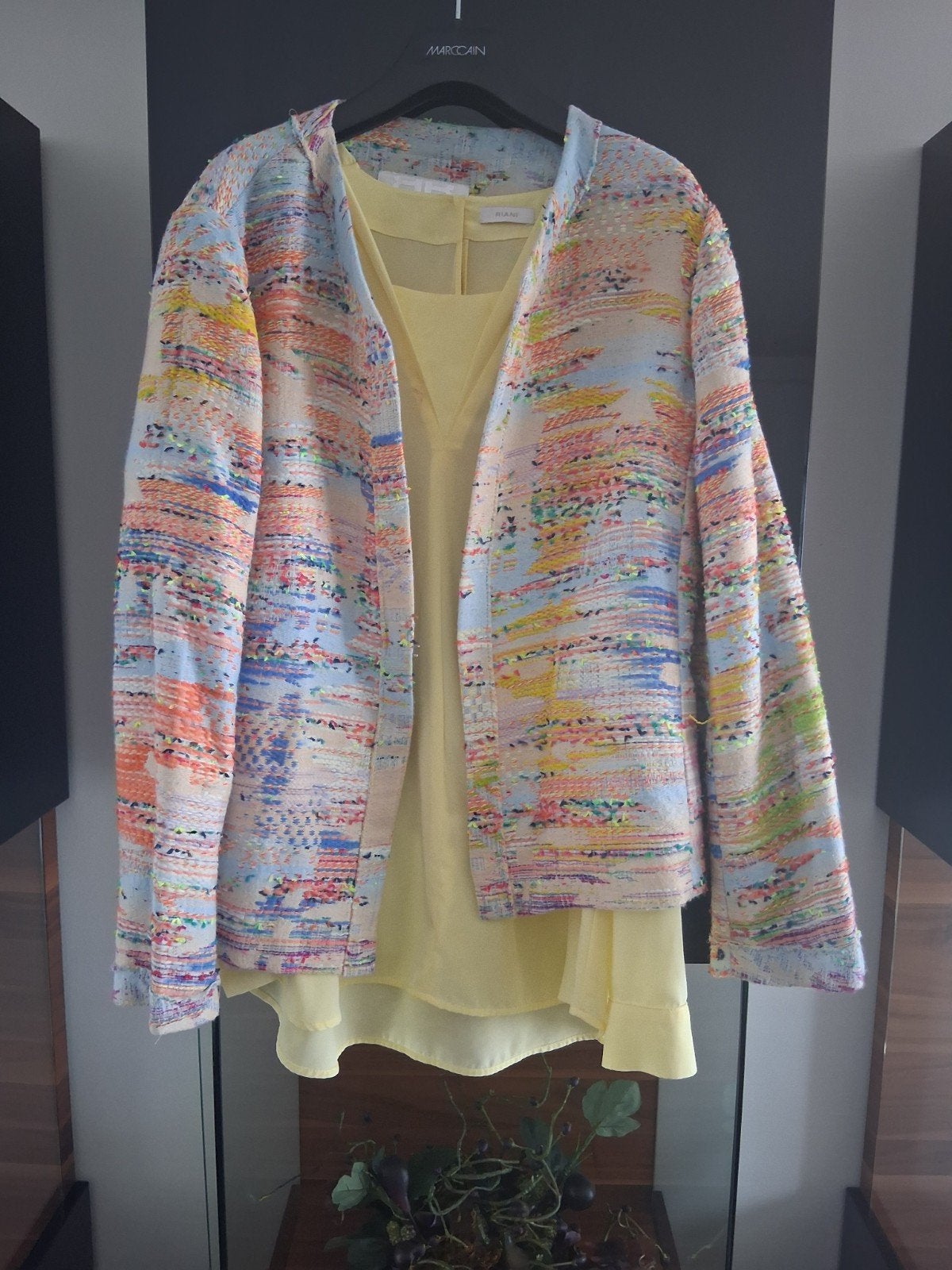 Jasje en blouse RIANI, Meerkleurig, Maat 42/44 (L), Ophalen of Verzenden, Zo goed als nieuw