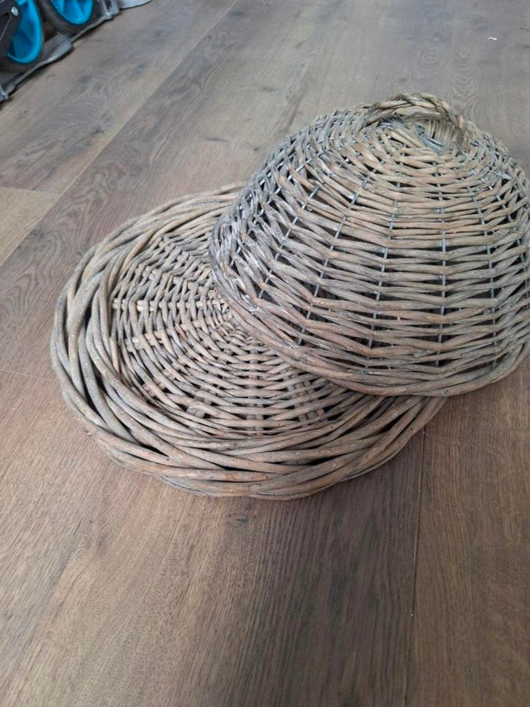Rotan fruitschaal met deksel, Schaal, Rond, Ophalen of Verzenden, Zo goed als nieuw