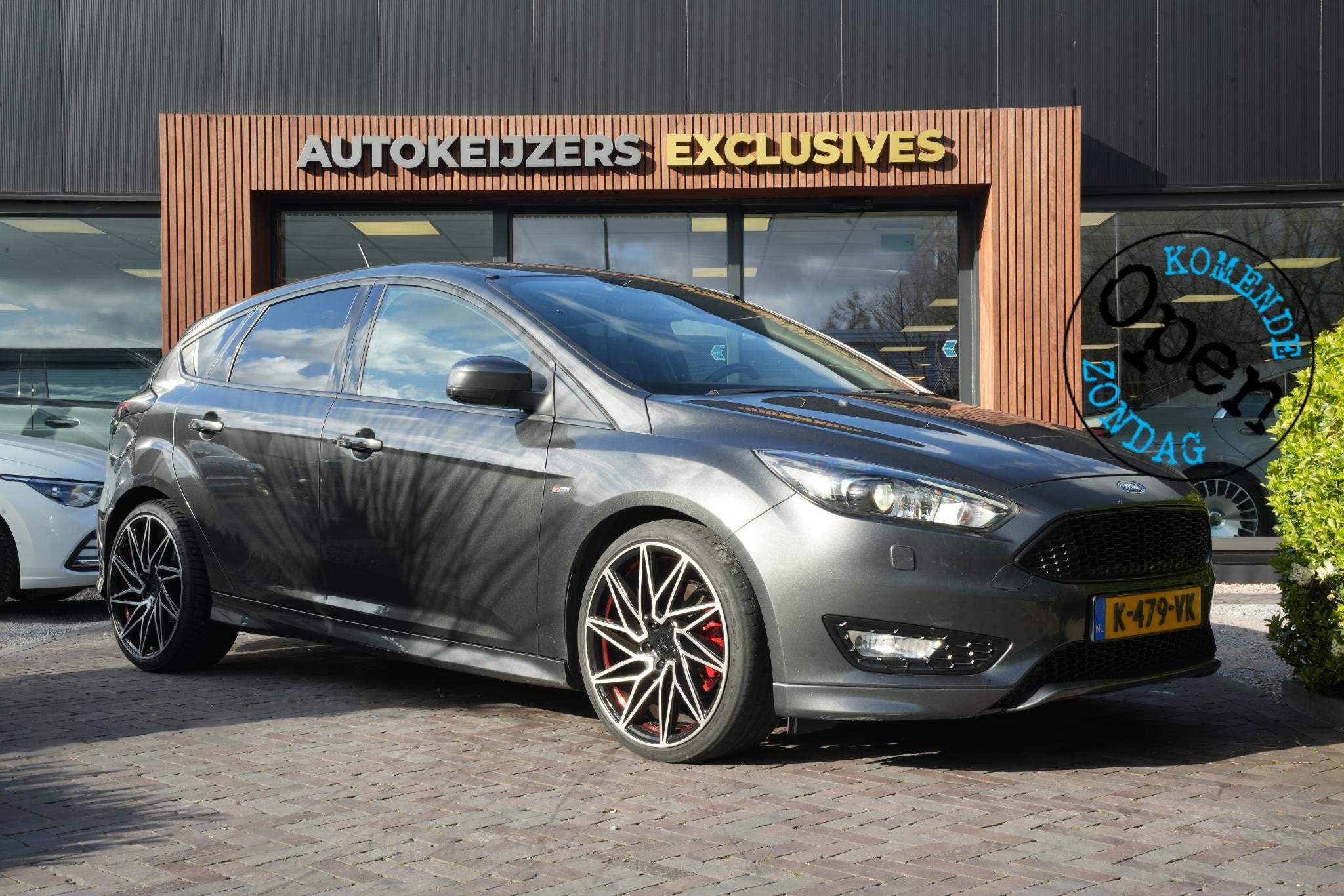 Ford Focus 1.5 ST-Line 182 PK Automaat Leer, Auto's, Stof, 4 cilinders, 1264 kg, Bedrijf