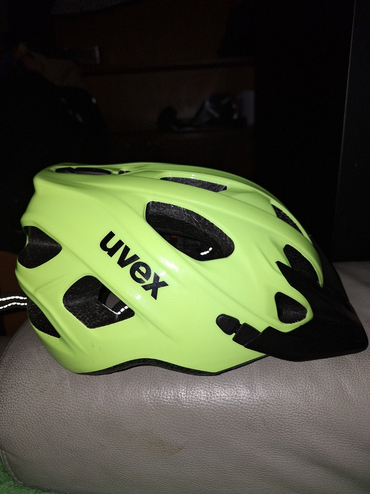 Uvex fietshelm neon geel - Zo goed als nieuw, Overige maten, Zo goed als nieuw, Heer of Dame, Uvex