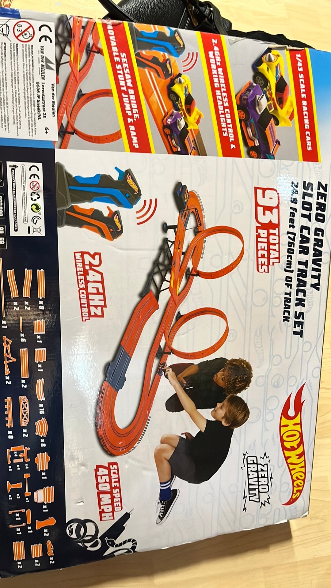 Hotwheels racebaan zero gravity, Kinderen en Baby's, Speelgoed | Racebanen, Ophalen, Hot Wheels, Met looping, Elektrisch