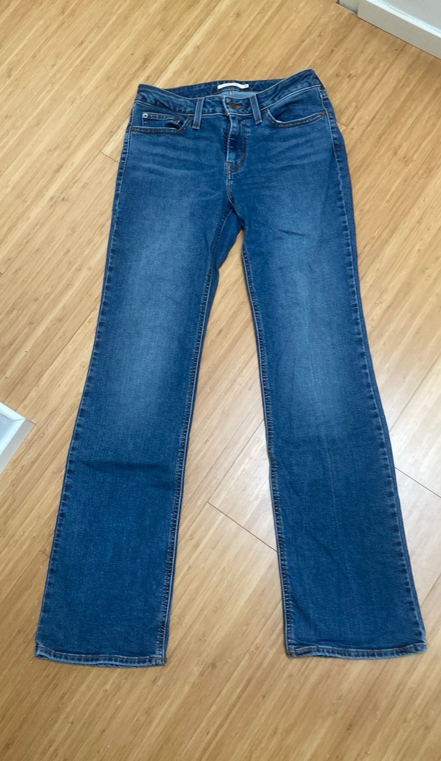 Levi's Superlow Bootcut Jeans W28 L34 - Zo goed als nieuw, Ophalen of Verzenden, Zo goed als nieuw, Blauw, W28 - W29 (confectie 36)