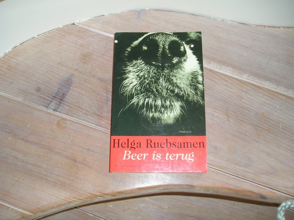 Helga Ruebsamen - Beer is terug, Boeken, Ophalen of Verzenden, Gelezen, Helga Ruebsamen, Nederland