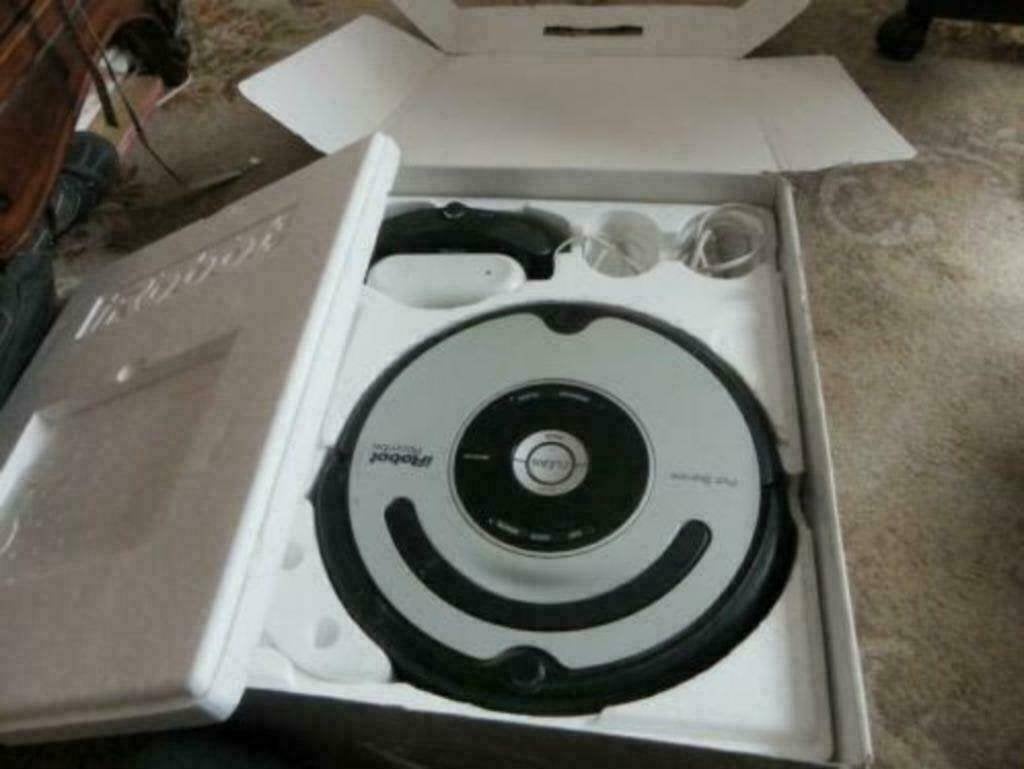 Irobot Roomba Stofzuiger Robot 560 (accu laad niet meer op), Witgoed en Apparatuur, IRobot, Verzenden, Inclusief accessoires, Robotstofzuiger